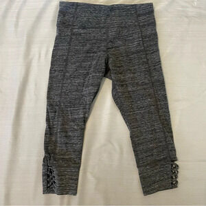 CALVIN KLEIN Womens Grey Cropped Capri Leggings Cut Outs Size Medium